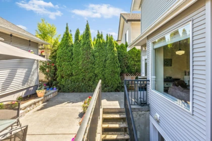 Swimming Pool Photo of 6880 190 Street, Surrey, BC