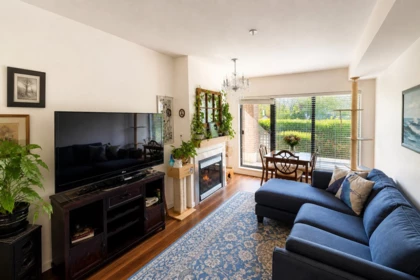121 10866 City Parkway, Surrey, BC, Surrey — Apartment/Condo for sale