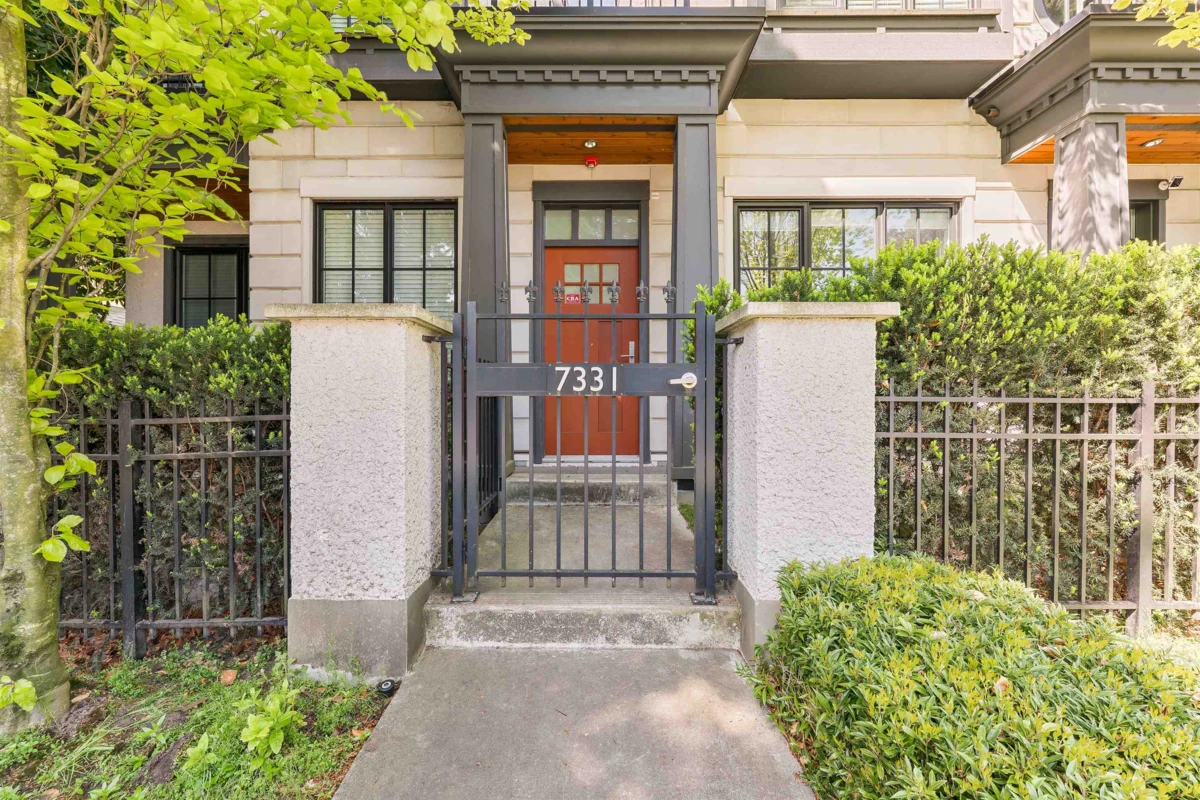 Family Room Photo of 7331 Granville Street, Vancouver, BC