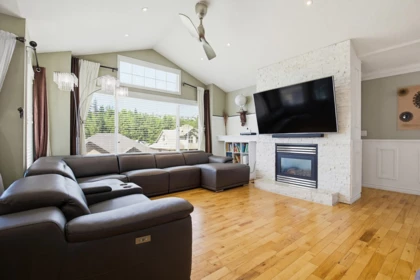 Kitchen Island Photo of 46082 Bridle Ridge Crescent, Chilliwack, BC
