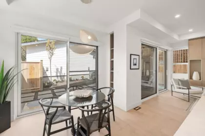 Breakfast Nook Photo of 2 625 E 24th Avenue, Vancouver, BC