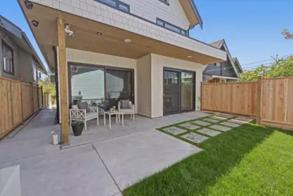 2 625 E 24th Avenue, Vancouver, BC, Vancouver — Half Duplex for sale