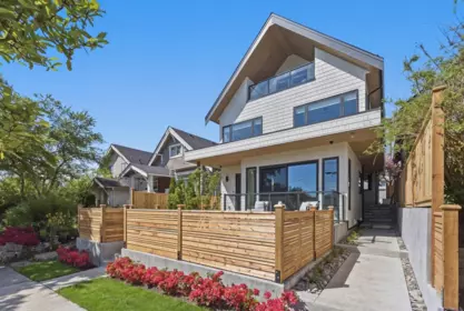 Garden / Landscaping Photo of 2 625 E 24th Avenue, Vancouver, BC