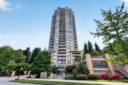 Swimming Pool Photo of 1401 280 Ross Drive, New Westminster, BC
