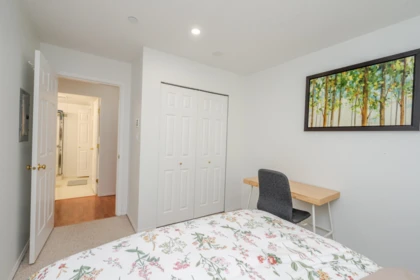 Entry Foyer Photo of 303 16137 83 Avenue, Surrey, BC