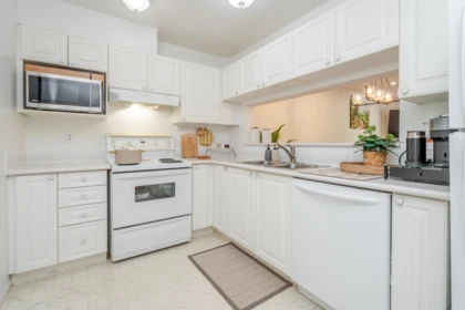 Walk-In Closet Photo of 303 16137 83 Avenue, Surrey, BC