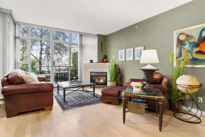 1053 Marinaside Crescent, Vancouver, BC, Vancouver — Townhouse for sale