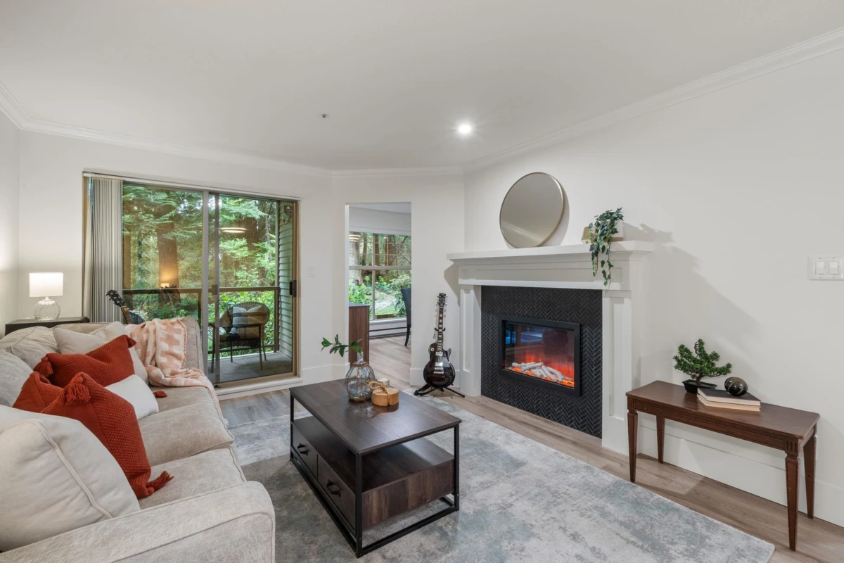 Dining Area Photo of 104 180 Ravine Drive, Port Moody, BC