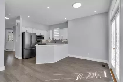Kitchen Island Photo of 14852 58 Avenue, Surrey, BC