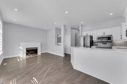 Kitchen Photo of 14852 58 Avenue, Surrey, BC
