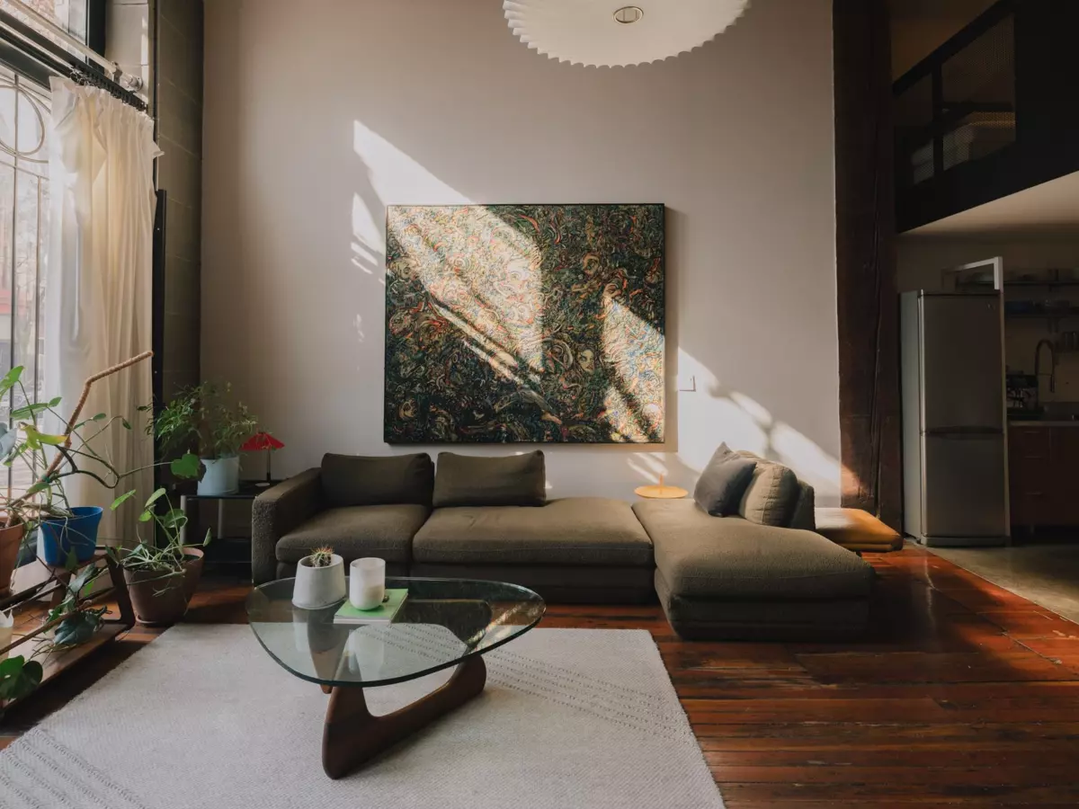 Dining Area Photo of 87 E Cordova Street, Vancouver, BC