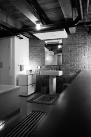 Entry Foyer Photo of 87 E Cordova Street, Vancouver, BC