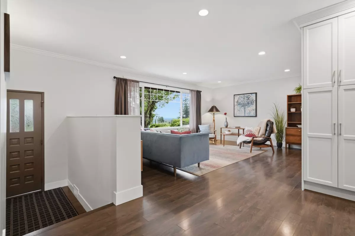Living Room Photo of 8130 Wiltshire Boulevard, Delta, BC