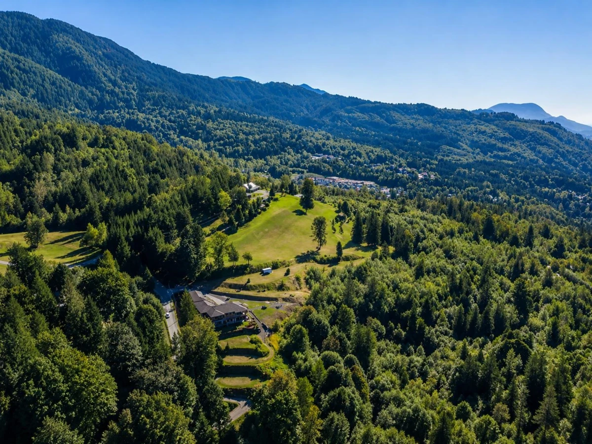 Family Room Photo of 7775 Nixon Road, Chilliwack, BC
