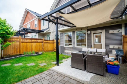 Front Yard Photo of 20478 78 Avenue, Langley, BC