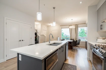 20478 78 Avenue, Langley, BC, Langley — Row House (Non-Strata) for sale