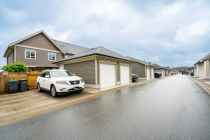 Swimming Pool Photo of 20478 78 Avenue, Langley, BC