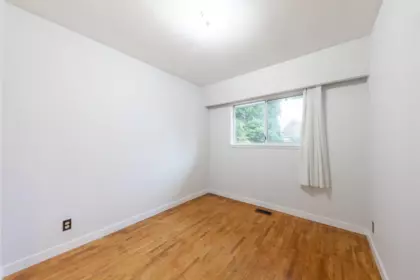 Laundry Room Photo of 3141 York Street, Port Coquitlam, BC