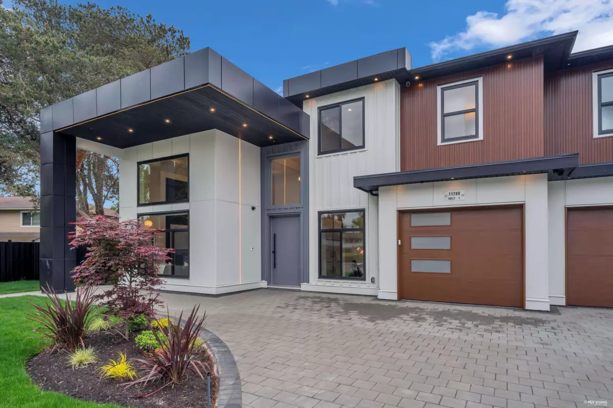 Family Room Photo of 1 11780 Kingfisher Drive, Richmond, BC