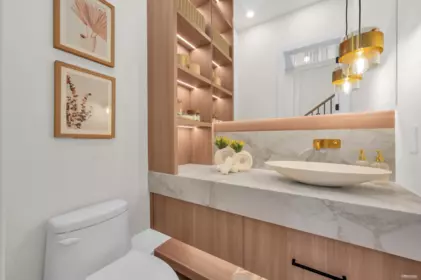 Walk-In Closet Photo of 1 11780 Kingfisher Drive, Richmond, BC