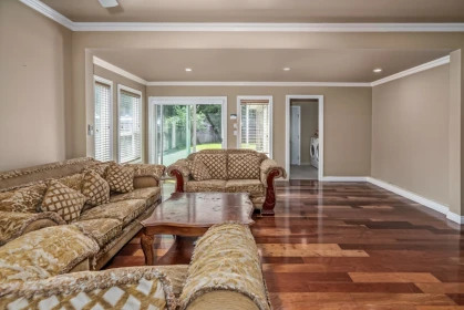 Entry Foyer Photo of 11632 82 Avenue, Delta, BC