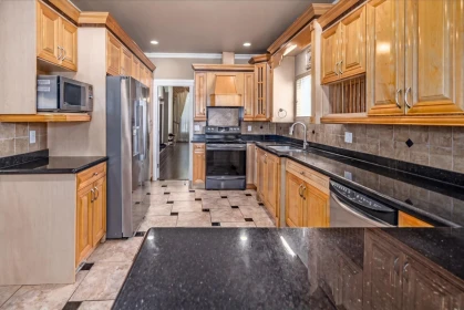 Laundry Room Photo of 11632 82 Avenue, Delta, BC