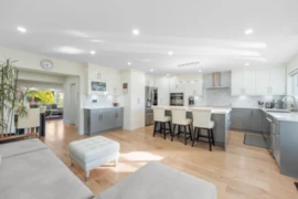 8649 11th Avenue, Burnaby, BC