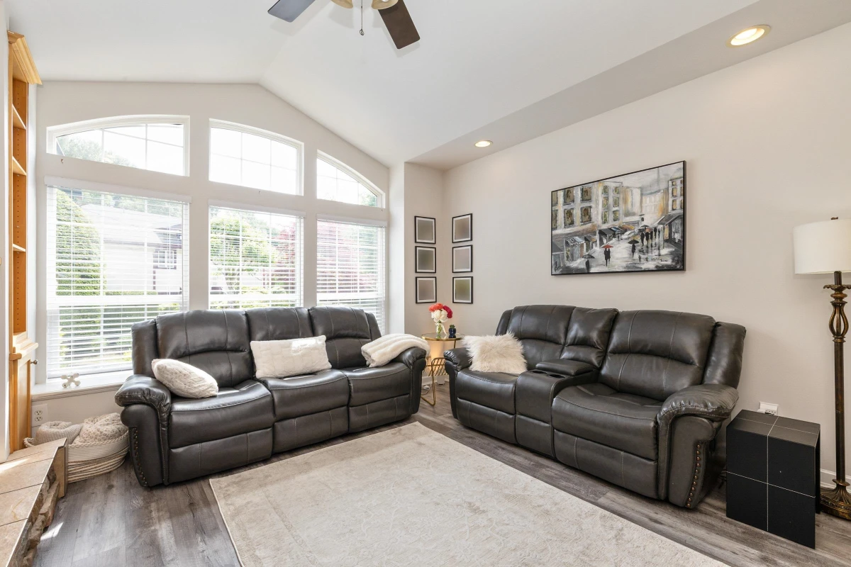 Family Room Photo of 68 32777 Chilcotin Drive, Abbotsford, BC
