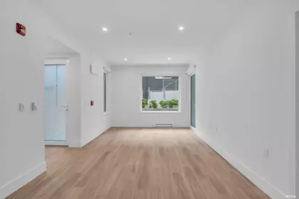 Powder Room Photo of 104 2250 E 1st Avenue, Vancouver, BC