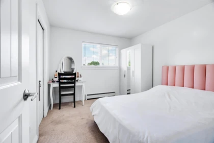 Bedroom 4 Photo of 27685 Fraser Highway, Abbotsford, BC