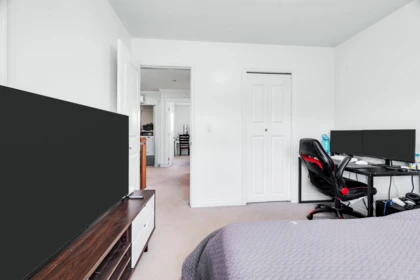 Loft / Bonus Room Photo of 27685 Fraser Highway, Abbotsford, BC
