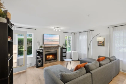Breakfast Nook Photo of 117 32085 George Ferguson Way, Abbotsford, BC
