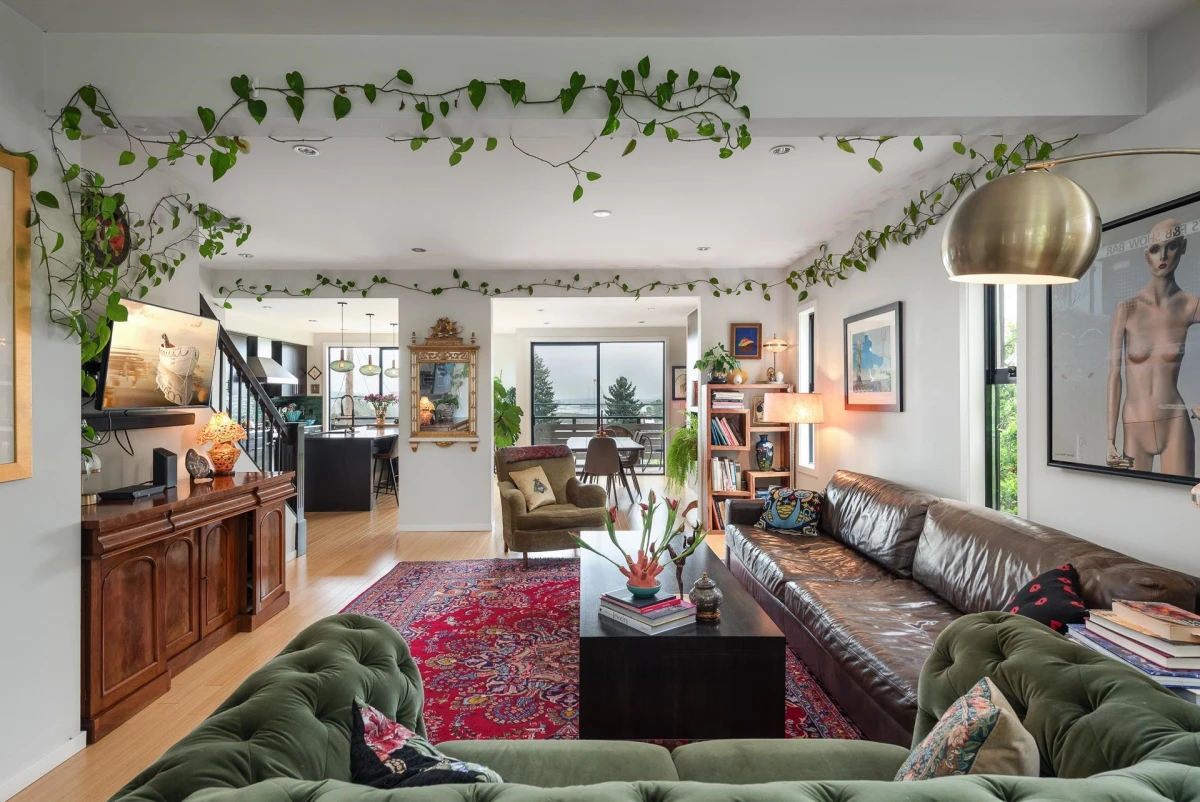 Living Room Photo of 112 Miner Street, New Westminster, BC