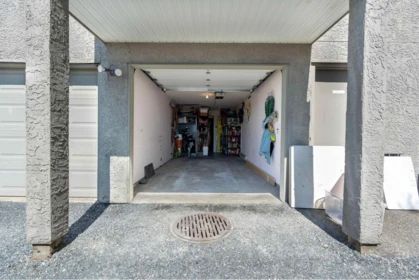 Hallway Photo of 102 33344 2nd Avenue, Mission, BC