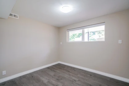 Hallway Photo of 1461 Knappen Street, Port Coquitlam, BC