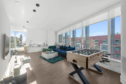 609 3438 Sawmill Crescent, Vancouver, BC, Vancouver — Apartment/Condo for sale