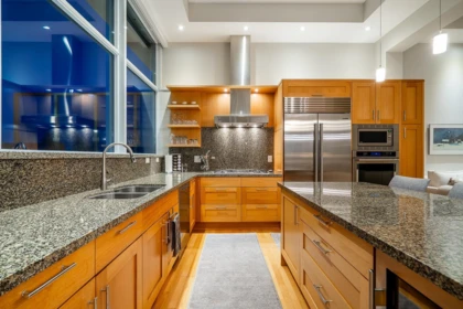 Laundry Room Photo of PH1 2210 Chippendale Road, West Vancouver, BC