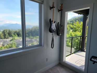 8220 Nixon Road, Chilliwack, BC, Chilliwack — Single Family Residence for sale