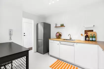 Kitchen Island Photo of 204 22347 Lougheed Highway, Maple Ridge, BC