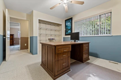 Entry Foyer Photo of 34175 Old Yale Road, Abbotsford, BC