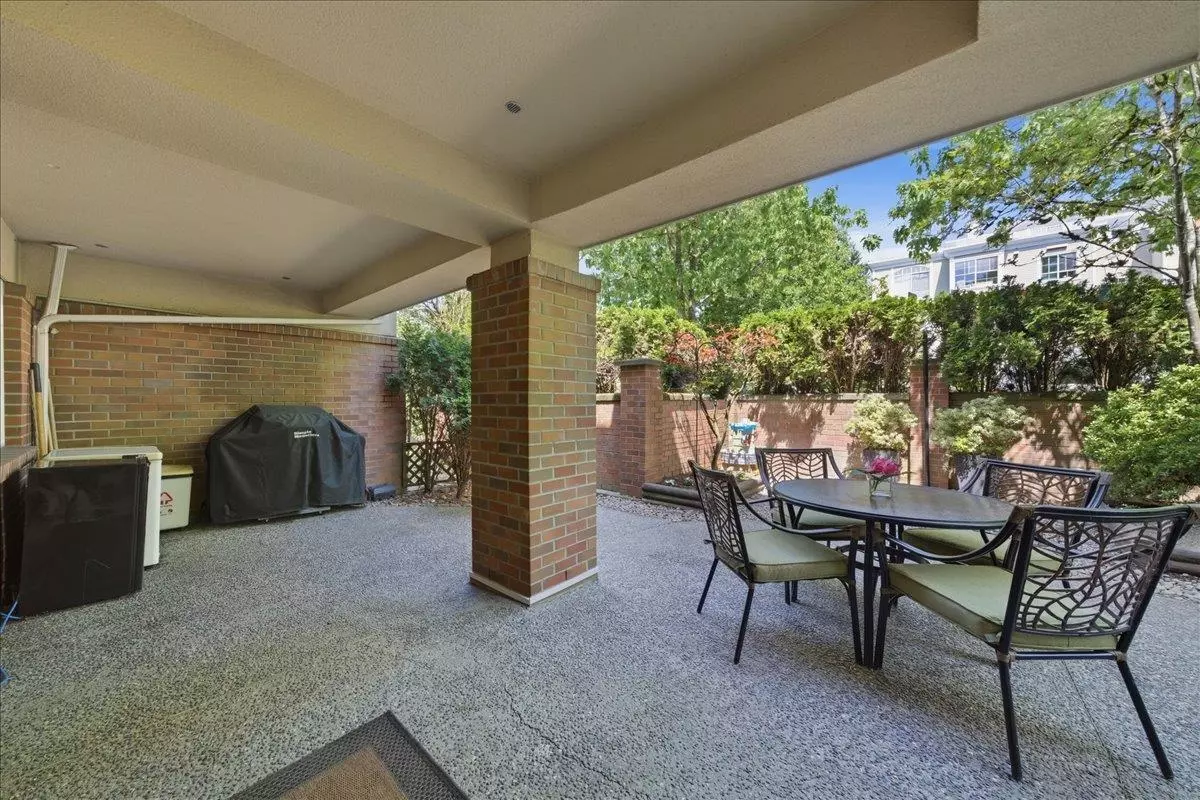 Dining Area Photo of 105 7231 Antrim Avenue, Burnaby, BC