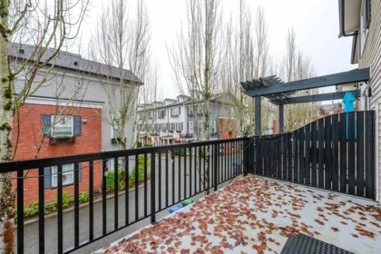 Garden / Landscaping Photo of 38 18983 72a Avenue, Surrey, BC