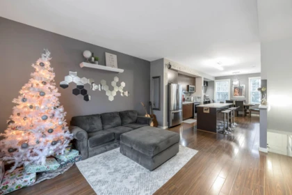 Kitchen Island Photo of 38 18983 72a Avenue, Surrey, BC