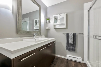 Mudroom Photo of 38 18983 72a Avenue, Surrey, BC