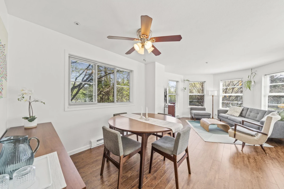 Living Room Photo of 204 1883 E 10th Avenue, Vancouver, BC