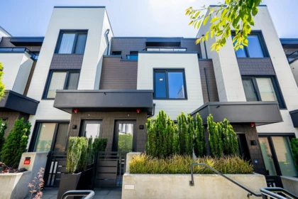 805 606 Foster Avenue, Coquitlam, BC, Coquitlam — Townhouse for sale