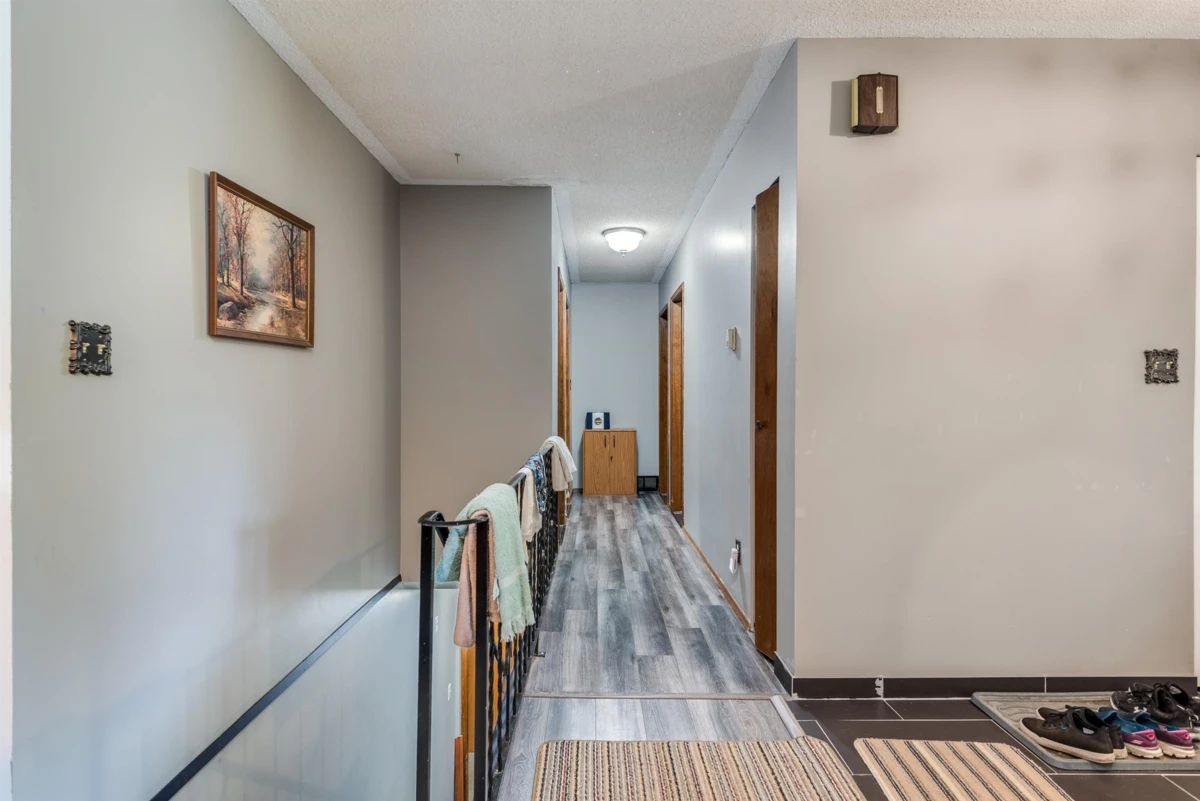 Dining Area Photo of 32247 Granite Avenue, Abbotsford, BC