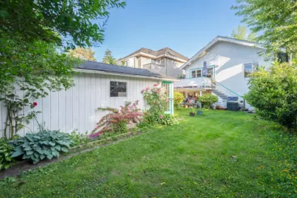 Mudroom Photo of 3627 W 7th Avenue, Vancouver, BC