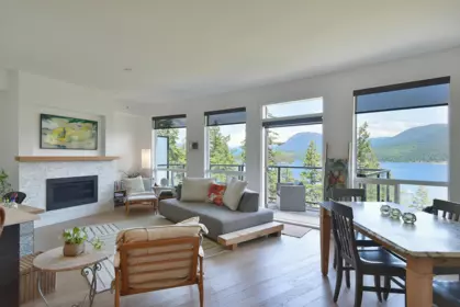 302 5780 Marine Way, Sechelt, BC, Sechelt — Townhouse for sale
