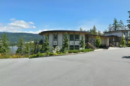 Outdoor Deck Photo of 302 5780 Marine Way, Sechelt, BC